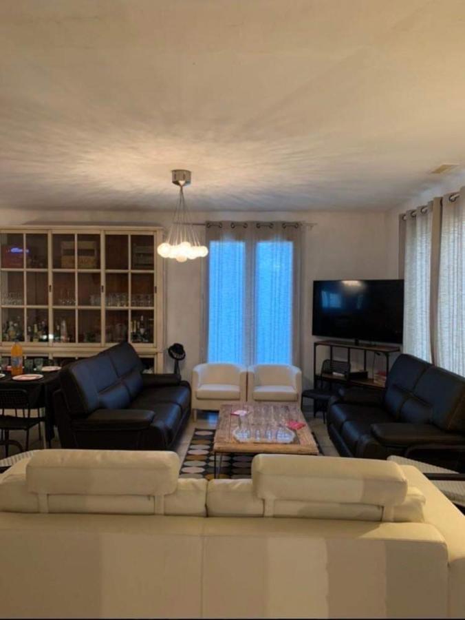 … Et La Fourmi Villa Saumane-de-Vaucluse Dış mekan fotoğraf