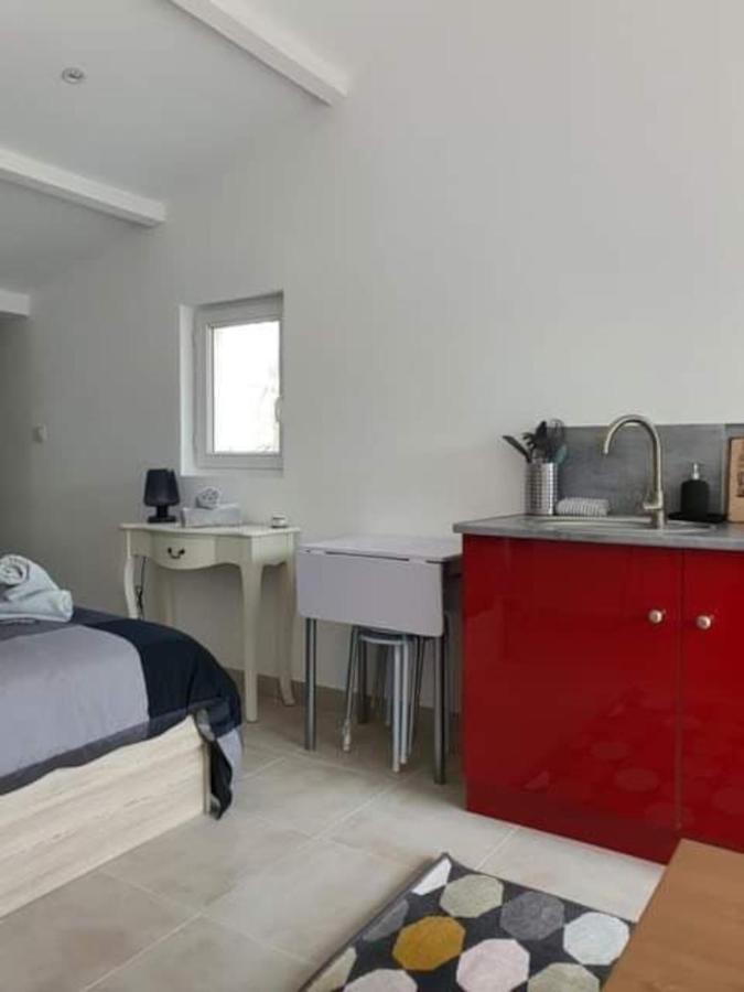 … Et La Fourmi Villa Saumane-de-Vaucluse Dış mekan fotoğraf